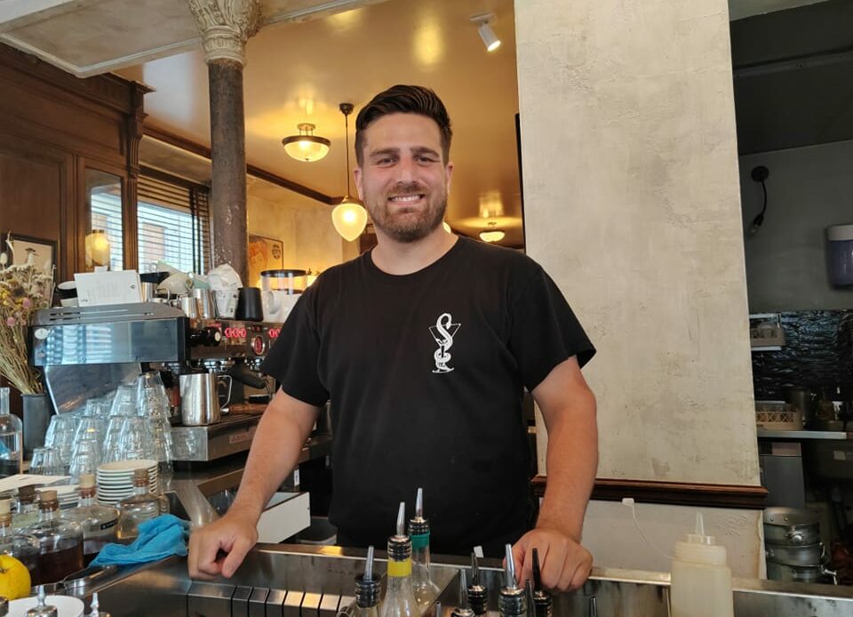 Bar Classique (Paris) - Alex Baumgarten, barman