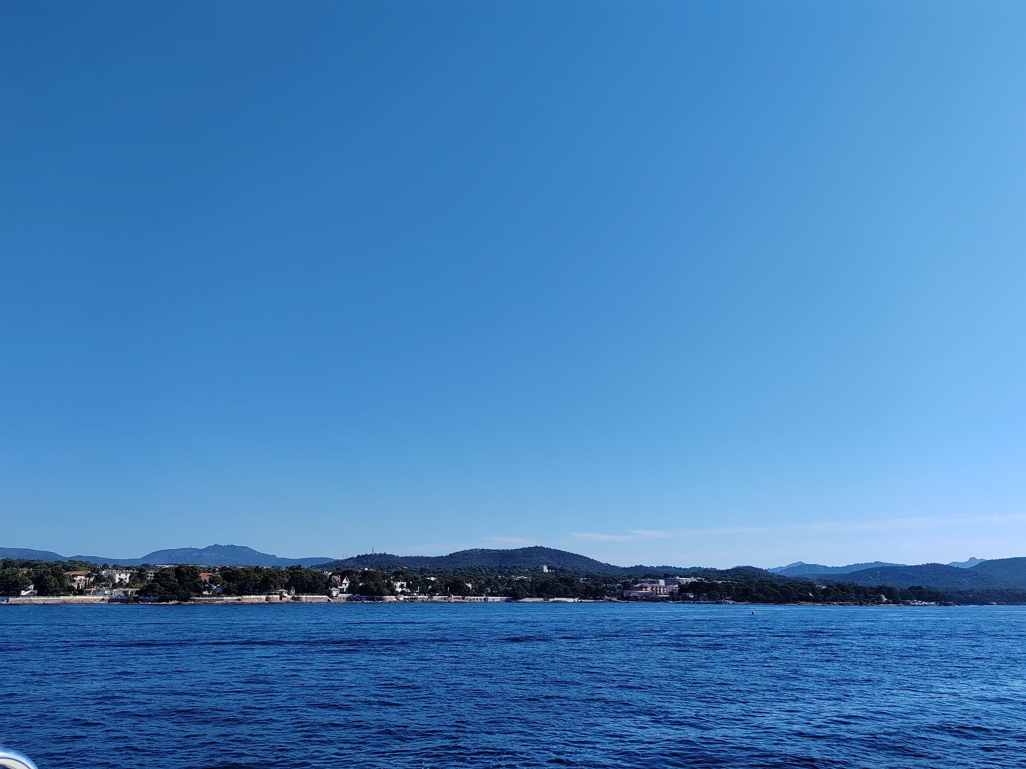 Croisière en mer au large de Saint-Raphaël par AMC Cape Grace