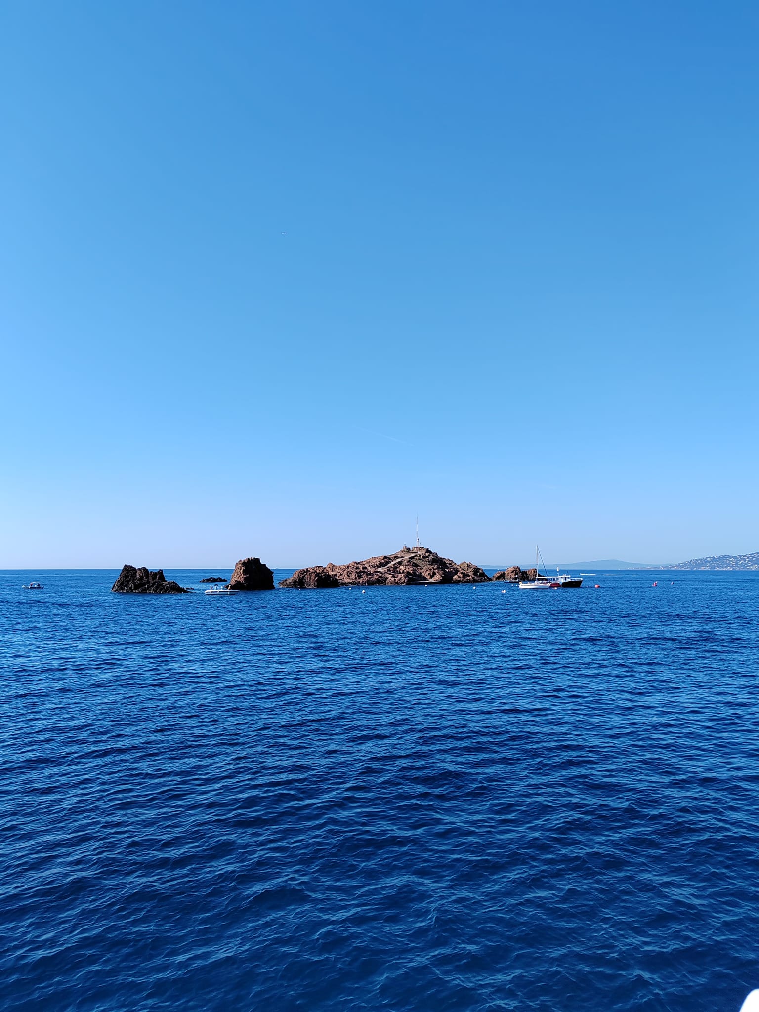 Croisière en mer au large de Saint-Raphaël par AMC Cape Grace