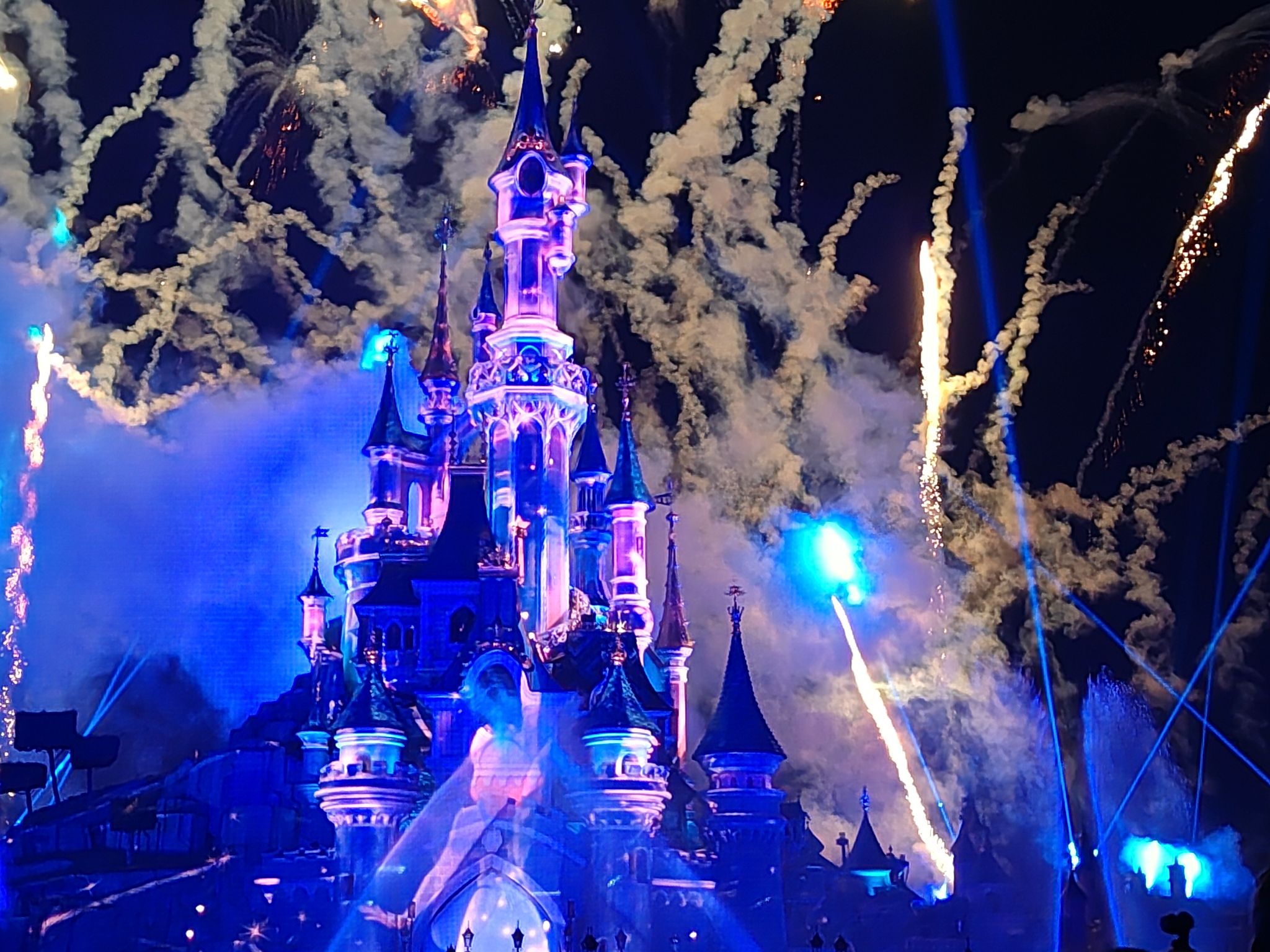 Disney Tales of Magic - Château et feux d'artifice