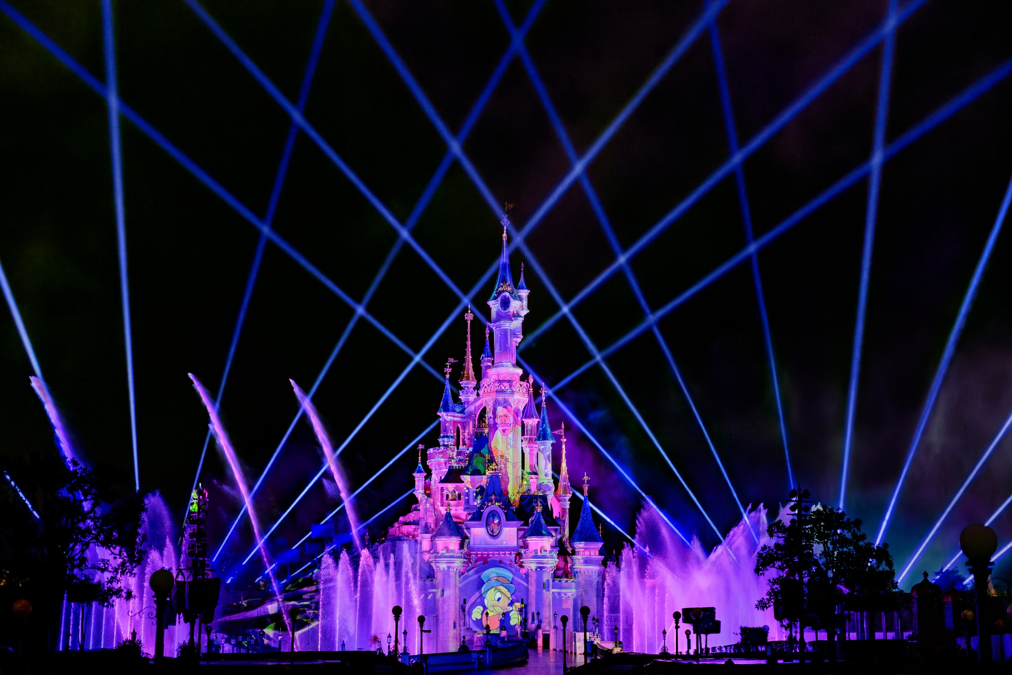 Disney Tales of Magic - Lasers sur le château